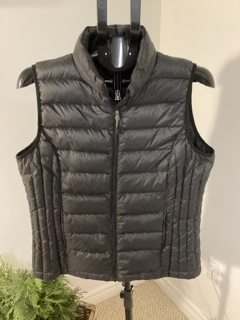 32 Degrees Heat Women's Lightweight Packable Quilted Puffer Vest - Black, Size L